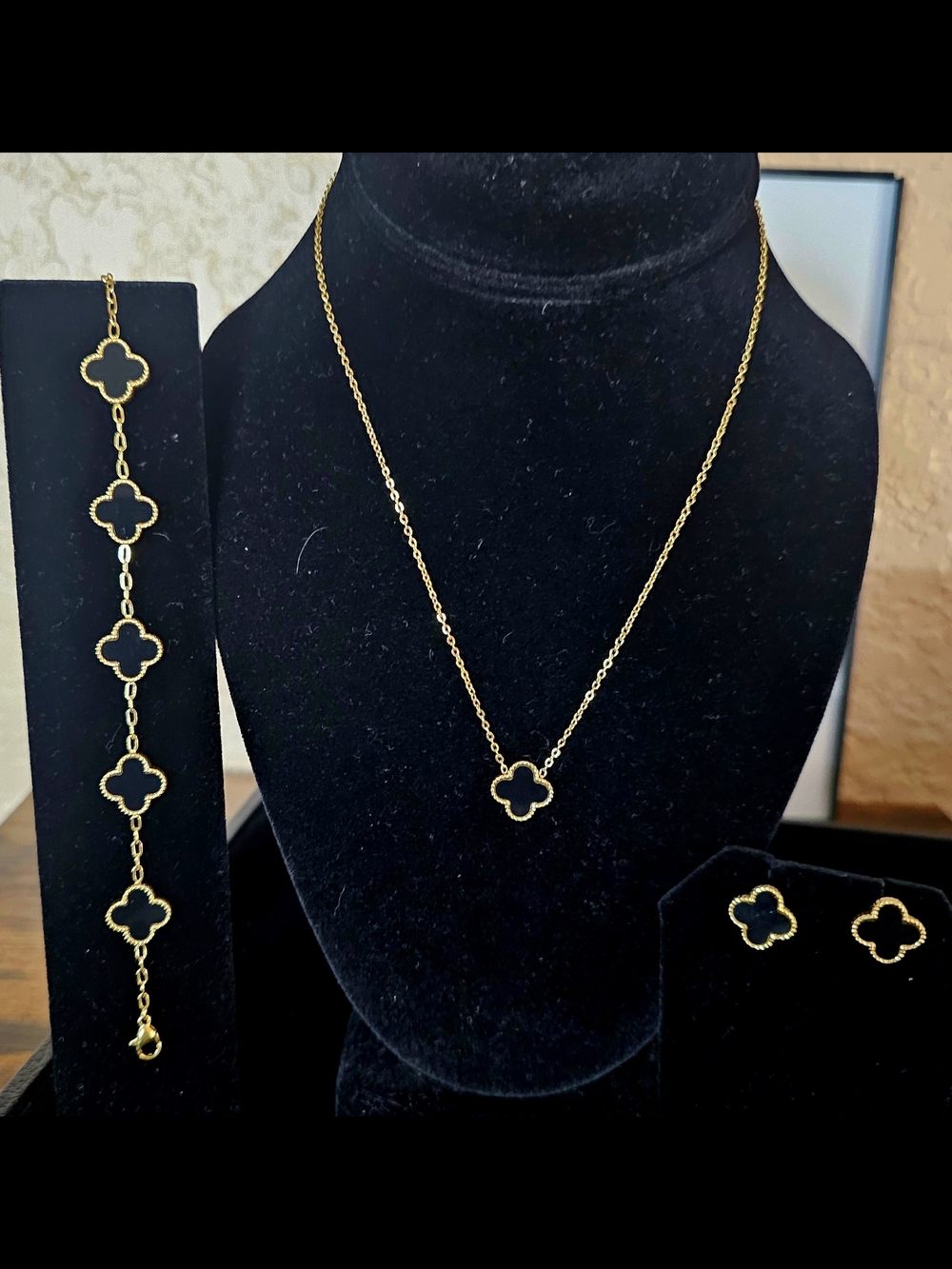 Black and Gold Clover Pendant Necklace, Bracelet & Stud Earring Set